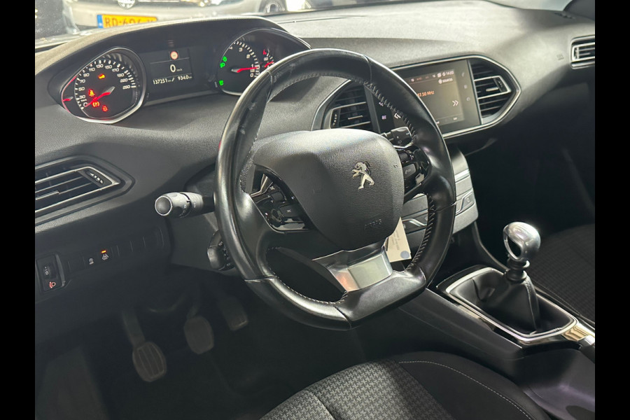 Peugeot 308 SW 1.2 PureTech Blue Lease Executive PANORAMADAK