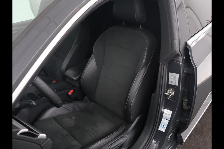 Volkswagen Arteon Shooting Brake 1.4 eHybrid R Line | Trekhaak | Leder/Alcantara | Massage | Camera | Adaptive cruise | Achterbankverwarming | Virtual Cockpit | Matrix LED | Carplay | Navigatie | PHEV | Plug In