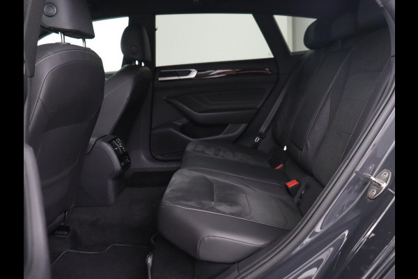 Volkswagen Arteon Shooting Brake 1.4 eHybrid R Line | Trekhaak | Leder/Alcantara | Massage | Camera | Adaptive cruise | Achterbankverwarming | Virtual Cockpit | Matrix LED | Carplay | Navigatie | PHEV | Plug In