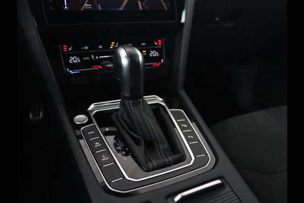 Volkswagen Arteon Shooting Brake 1.4 eHybrid R Line | Trekhaak | Leder/Alcantara | Massage | Camera | Adaptive cruise | Achterbankverwarming | Virtual Cockpit | Matrix LED | Carplay | Navigatie | PHEV | Plug In