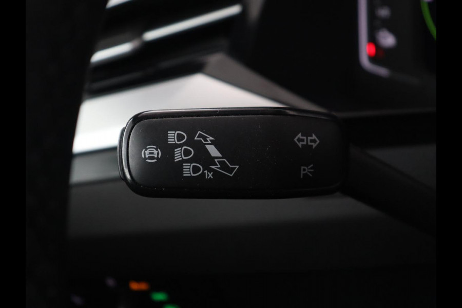 Volkswagen Arteon Shooting Brake 1.4 eHybrid R Line | Trekhaak | Leder/Alcantara | Massage | Camera | Adaptive cruise | Achterbankverwarming | Virtual Cockpit | Matrix LED | Carplay | Navigatie | PHEV | Plug In