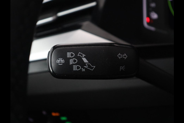 Volkswagen Arteon Shooting Brake 1.4 eHybrid R Line | Trekhaak | Leder/Alcantara | Massage | Camera | Adaptive cruise | Achterbankverwarming | Virtual Cockpit | Matrix LED | Carplay | Navigatie | PHEV | Plug In