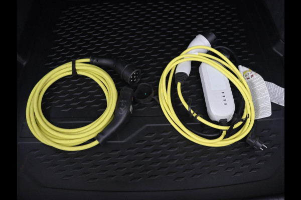 Volkswagen Arteon Shooting Brake 1.4 eHybrid R Line | Trekhaak | Leder/Alcantara | Massage | Camera | Adaptive cruise | Achterbankverwarming | Virtual Cockpit | Matrix LED | Carplay | Navigatie | PHEV | Plug In