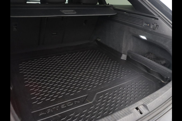 Volkswagen Arteon Shooting Brake 1.4 eHybrid R Line | Trekhaak | Leder/Alcantara | Massage | Camera | Adaptive cruise | Achterbankverwarming | Virtual Cockpit | Matrix LED | Carplay | Navigatie | PHEV | Plug In