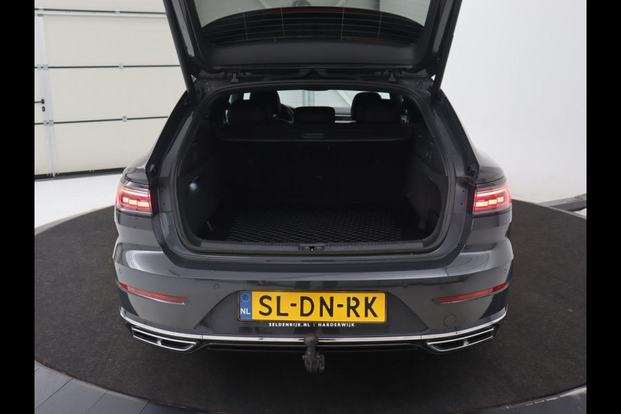Volkswagen Arteon Shooting Brake 1.4 eHybrid R Line | Trekhaak | Leder/Alcantara | Massage | Camera | Adaptive cruise | Achterbankverwarming | Virtual Cockpit | Matrix LED | Carplay | Navigatie | PHEV | Plug In