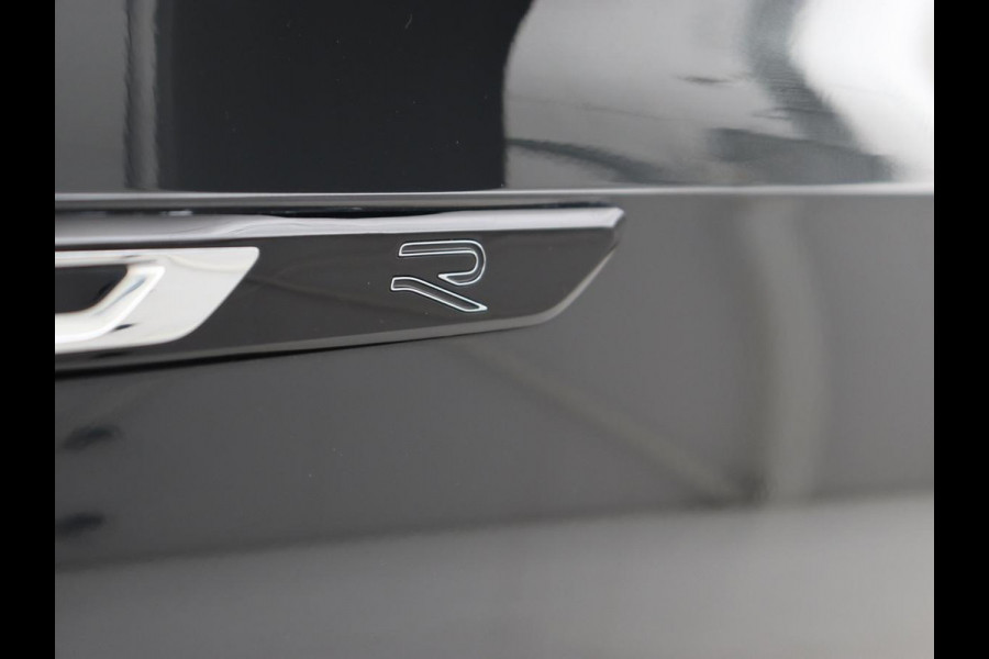 Volkswagen Arteon Shooting Brake 1.4 eHybrid R Line | Trekhaak | Leder/Alcantara | Massage | Camera | Adaptive cruise | Achterbankverwarming | Virtual Cockpit | Matrix LED | Carplay | Navigatie | PHEV | Plug In