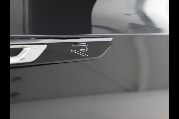 Volkswagen Arteon Shooting Brake 1.4 eHybrid R Line | Trekhaak | Leder/Alcantara | Massage | Camera | Adaptive cruise | Achterbankverwarming | Virtual Cockpit | Matrix LED | Carplay | Navigatie | PHEV | Plug In