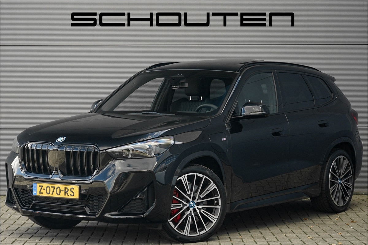 BMW X1 xDrive25e M-Sport Pro Pano Leder Trekhaak 20" BTW BMW X1 xDrive25e M-Sport Pro Pano Leder Trekhaak 20" BTW