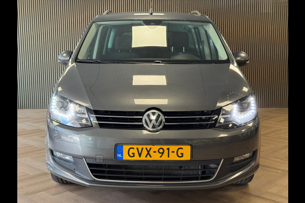 Volkswagen Sharan 2.0 TDI 4MOTION Exclusive Series 7P 7Persoons TREKHAAK AUT. AUT SCHUIFDEUREN ADAPTIEVE CRUISE CONTROL
