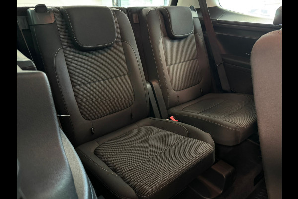 Volkswagen Sharan 2.0 TDI 4MOTION Exclusive Series 7P 7Persoons TREKHAAK AUT. AUT SCHUIFDEUREN ADAPTIEVE CRUISE CONTROL