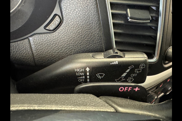Volkswagen Sharan 2.0 TDI 4MOTION Exclusive Series 7P 7Persoons TREKHAAK AUT. AUT SCHUIFDEUREN ADAPTIEVE CRUISE CONTROL