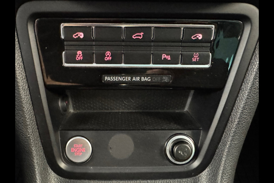 Volkswagen Sharan 2.0 TDI 4MOTION Exclusive Series 7P 7Persoons TREKHAAK AUT. AUT SCHUIFDEUREN ADAPTIEVE CRUISE CONTROL