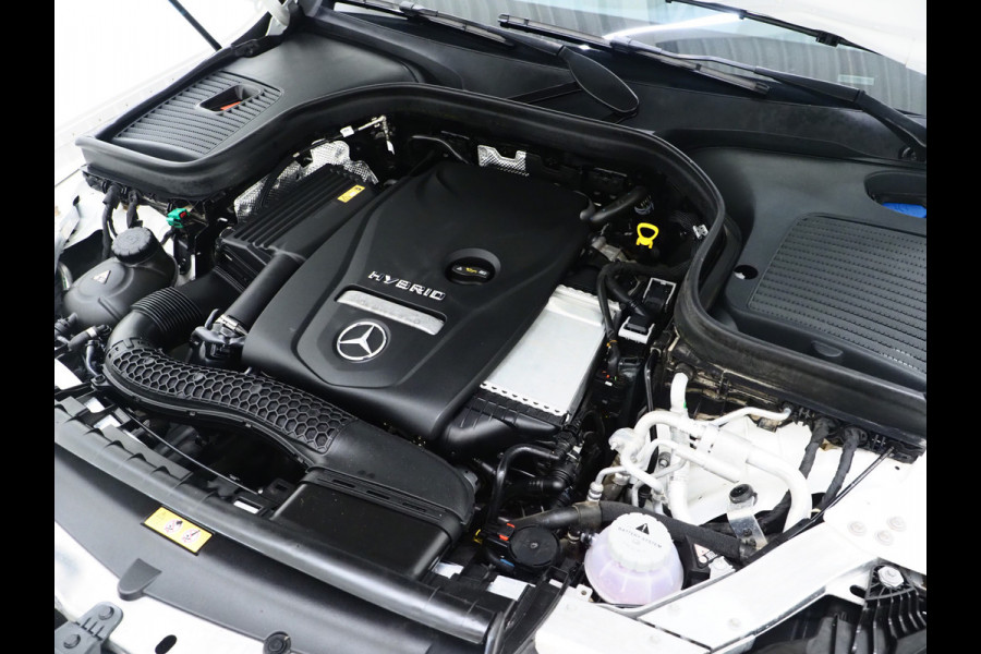 Mercedes-Benz GLC Coupé 300e 4MATIC Panamericana | Schuif/Kanteldak | Head Up | 360 | Keyless | Adaptive Cruise | Carplay