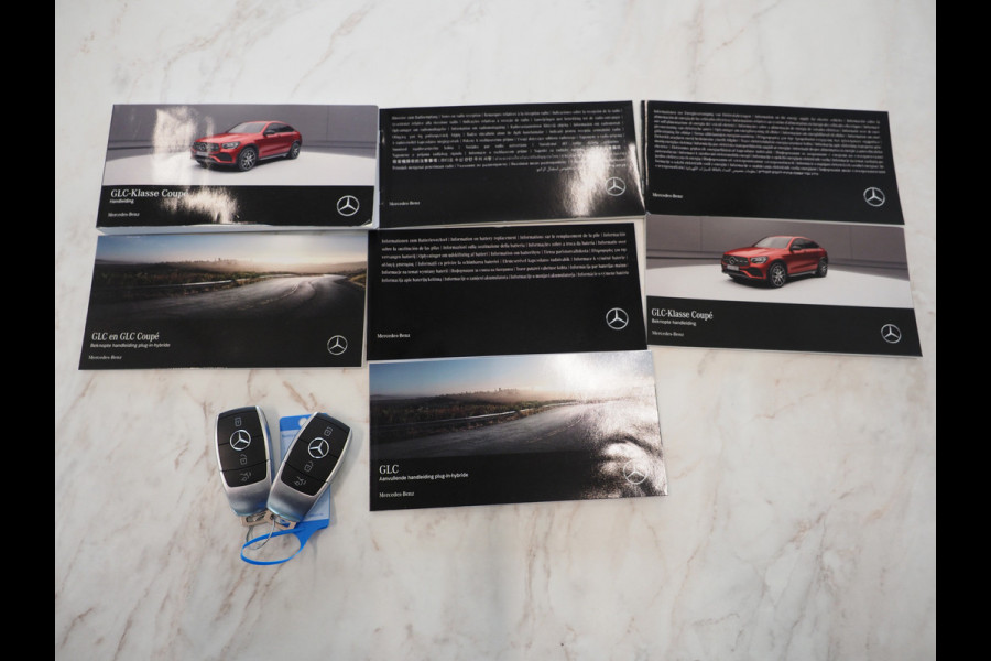 Mercedes-Benz GLC Coupé 300e 4MATIC Panamericana | Schuif/Kanteldak | Head Up | 360 | Keyless | Adaptive Cruise | Carplay