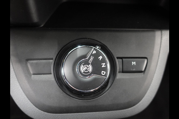 Peugeot Expert 2.0 BlueHDI 180PK Dubbele Cabine Automaat Navigatie Trekhaak Parkeersensoren Apple Carplay Cruise control Airco