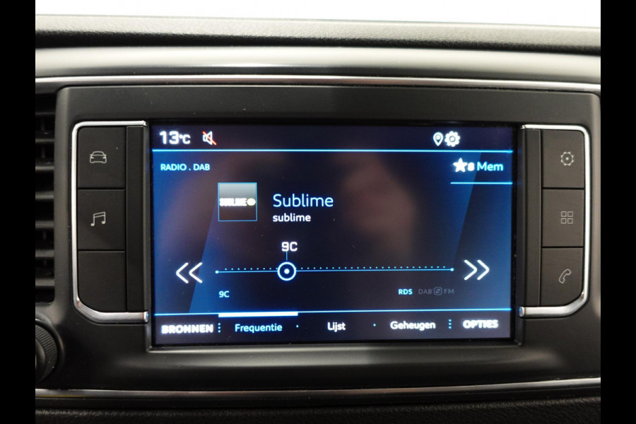 Peugeot Expert 2.0 BlueHDI 180PK Dubbele Cabine Automaat Navigatie Trekhaak Parkeersensoren Apple Carplay Cruise control Airco