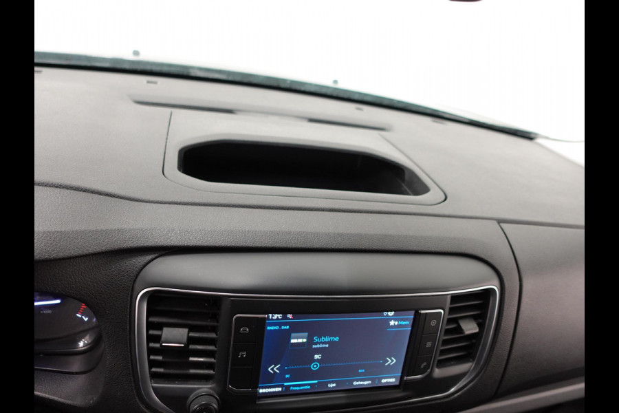 Peugeot Expert 2.0 BlueHDI 180PK Dubbele Cabine Automaat Navigatie Trekhaak Parkeersensoren Apple Carplay Cruise control Airco