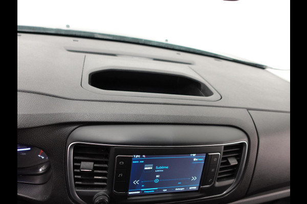 Peugeot Expert 2.0 BlueHDI 180PK Dubbele Cabine Automaat Navigatie Trekhaak Parkeersensoren Apple Carplay Cruise control Airco