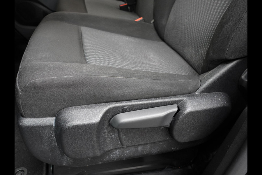 Peugeot Expert 2.0 BlueHDI 180PK Dubbele Cabine Automaat Navigatie Trekhaak Parkeersensoren Apple Carplay Cruise control Airco