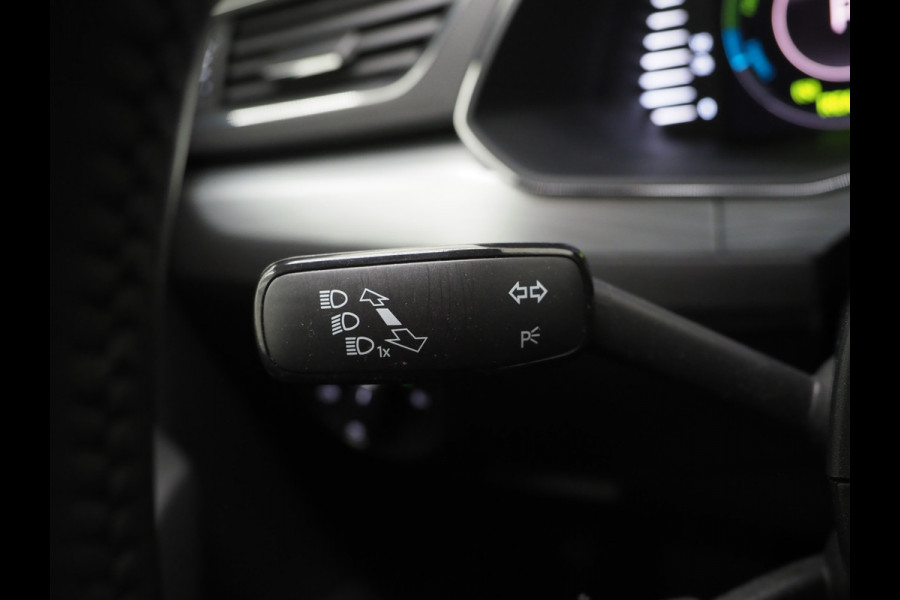 Škoda Superb Combi 1.4 TSI iV 218PK | Trekhaak | Camera | Keyless | Adaptive Cruise | BLIS | DAB | Carplay