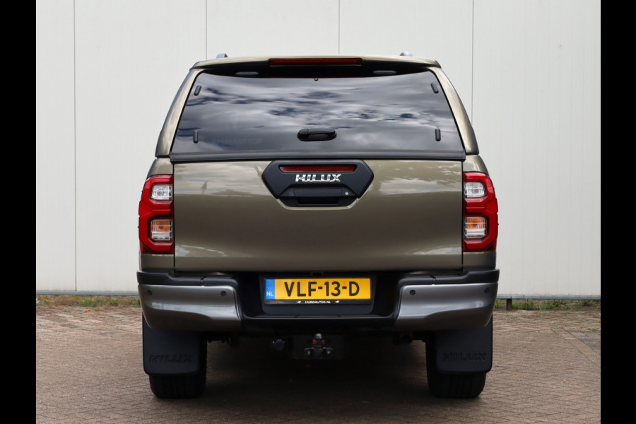 Toyota Hilux 2.8 D-4D XC Invincible A/T | Hard Top | Roll-Cover |