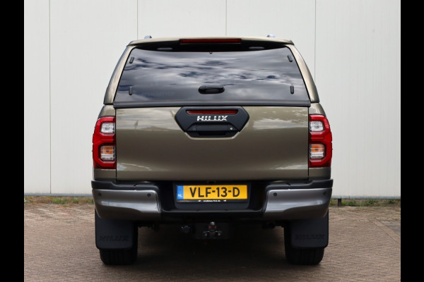 Toyota Hilux 2.8 D-4D XC Invincible A/T | Hard Top | Roll-Cover |