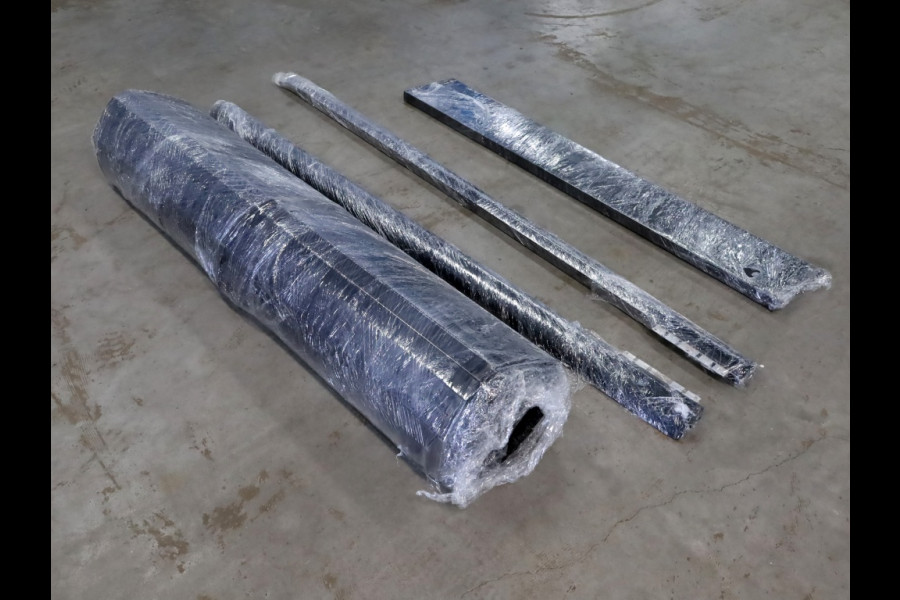 Toyota Hilux 2.8 D-4D XC Invincible A/T | Hard Top | Roll-Cover |