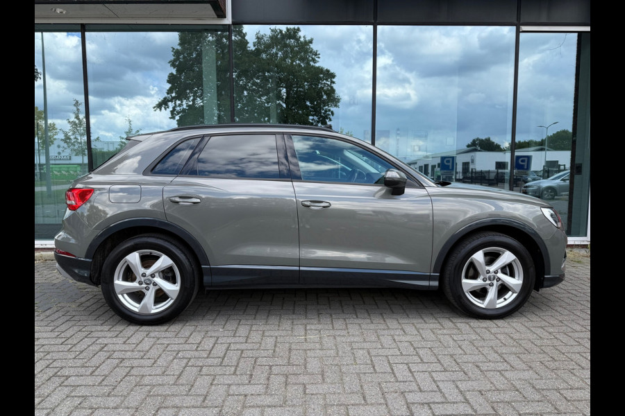 Audi Q3 35 TFSI S edition - Automaat - Pano/schuifdak - Leder - Winterpakket