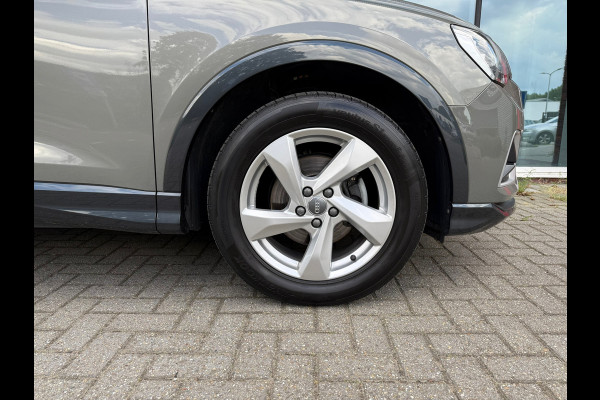 Audi Q3 35 TFSI S edition - Automaat - Pano/schuifdak - Leder - Winterpakket