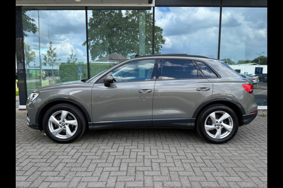 Audi Q3 35 TFSI S edition - Automaat - Pano/schuifdak - Leder - Winterpakket
