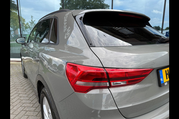 Audi Q3 35 TFSI S edition - Automaat - Pano/schuifdak - Leder - Winterpakket