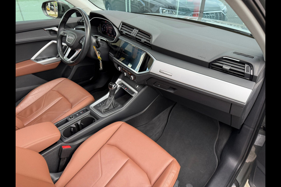 Audi Q3 35 TFSI S edition - Automaat - Pano/schuifdak - Leder - Winterpakket