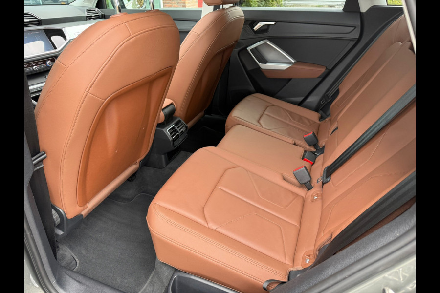 Audi Q3 35 TFSI S edition - Automaat - Pano/schuifdak - Leder - Winterpakket
