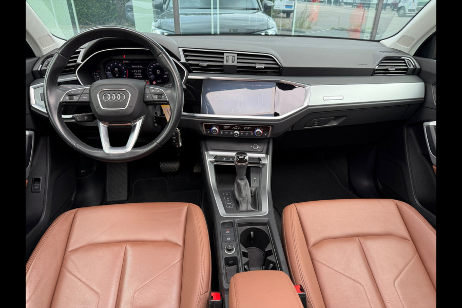 Audi Q3 35 TFSI S edition - Automaat - Pano/schuifdak - Leder - Winterpakket