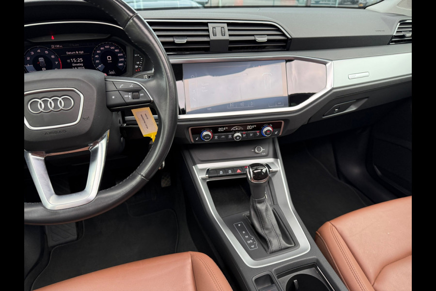 Audi Q3 35 TFSI S edition - Automaat - Pano/schuifdak - Leder - Winterpakket