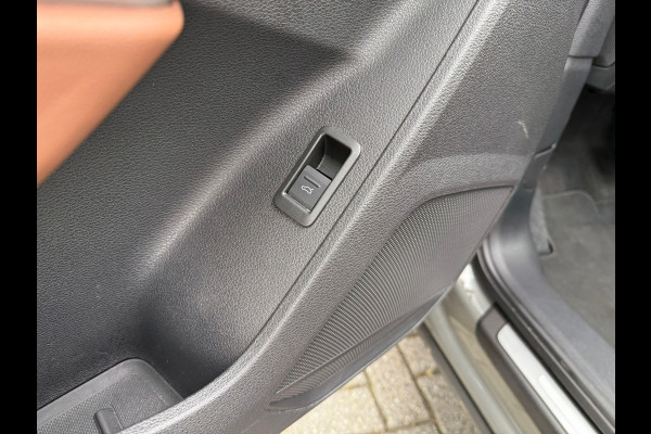 Audi Q3 35 TFSI S edition - Automaat - Pano/schuifdak - Leder - Winterpakket