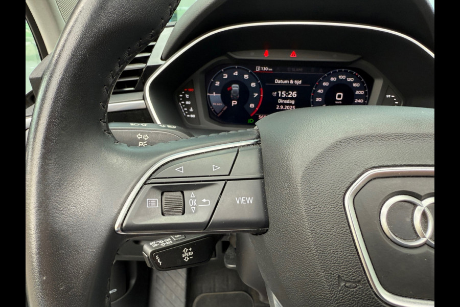 Audi Q3 35 TFSI S edition - Automaat - Pano/schuifdak - Leder - Winterpakket