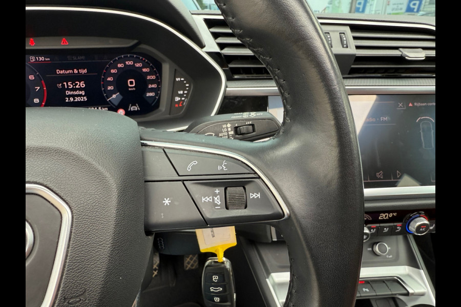 Audi Q3 35 TFSI S edition - Automaat - Pano/schuifdak - Leder - Winterpakket
