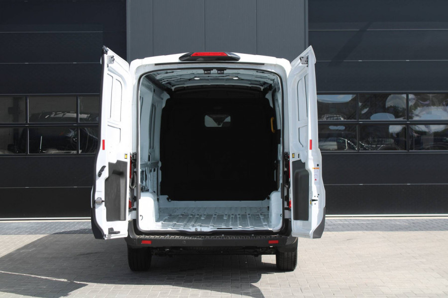 Ford Transit 350 2.0 TDCI L3H2 Trend 130pk - Cruise Control - DAB radio - Verwarmde Vooruit - Parkeersensoren - Rijklaar