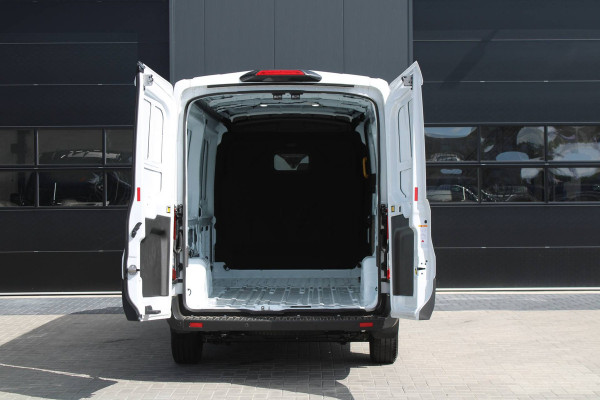 Ford Transit 350 2.0 TDCI L3H2 Trend 130pk - Cruise Control - DAB radio - Verwarmde Vooruit - Parkeersensoren - Rijklaar