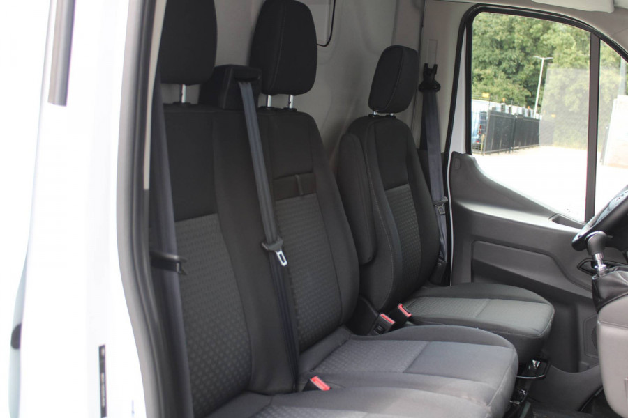 Ford Transit 350 2.0 TDCI L3H2 Trend 130pk - Cruise Control - DAB radio - Verwarmde Vooruit - Parkeersensoren - Rijklaar