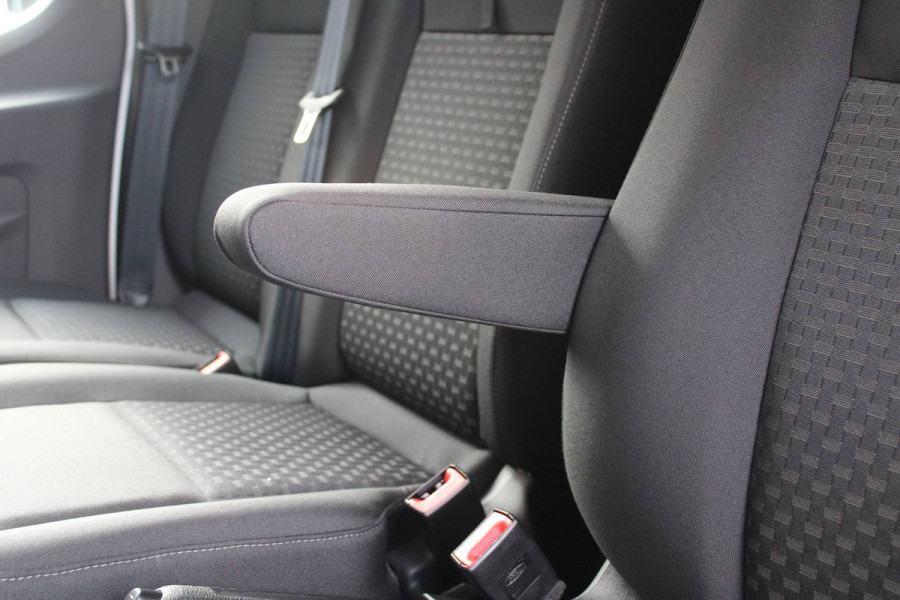 Ford Transit 350 2.0 TDCI L3H2 Trend 130pk - Cruise Control - DAB radio - Verwarmde Vooruit - Parkeersensoren - Rijklaar