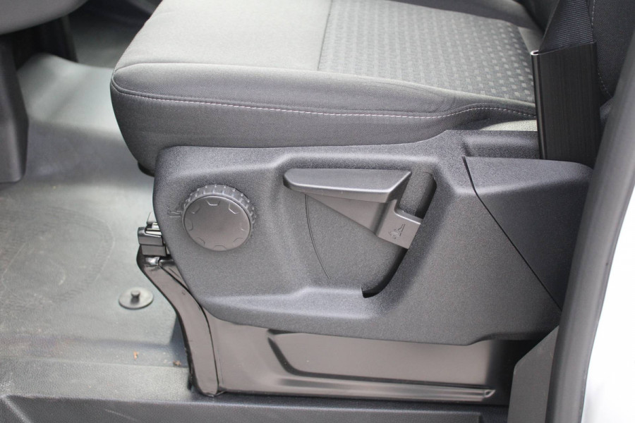 Ford Transit 350 2.0 TDCI L3H2 Trend 130pk - Cruise Control - DAB radio - Verwarmde Vooruit - Parkeersensoren - Rijklaar