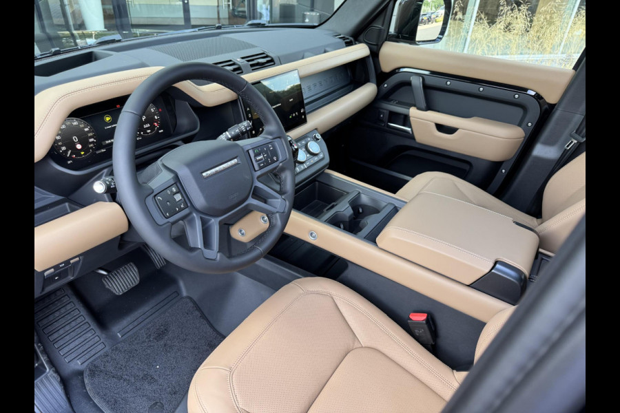 Land Rover Defender P300e 110 X-Dynamic HSE