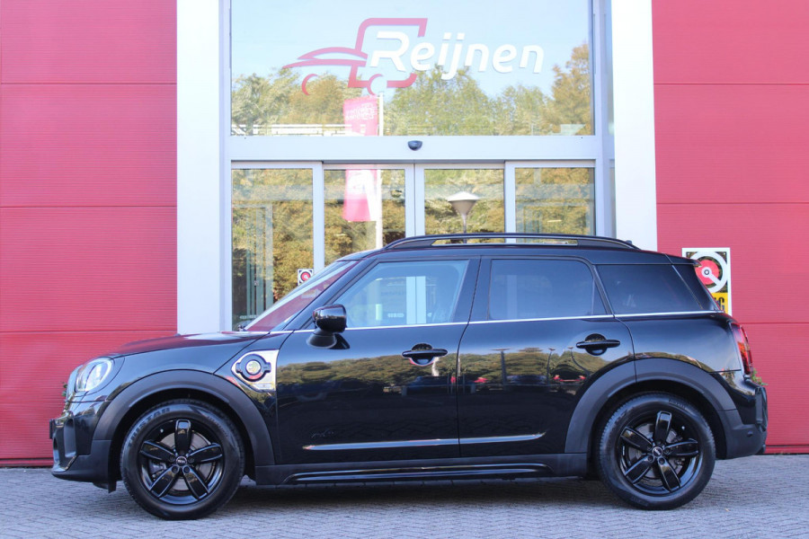 MINI Countryman 2.0 Cooper S E 220PK AUTOMAAT ALL4 CHILI | ELEKTRISCH BEDIENBARE VOORSTOELEN MET GEHEUGENFUNCTIE OP DE BESTUURDERSSTOEL | "UNION JACK" ACHTERLICHTEN | VOLLEDIG LEDEREN BEKLEDING | FULL LED KOPLAMPEN ADAPTIEF | 17" LICHTMETALEN VELGEN "BLACK" | STOEL/VOORRUIT VERWARMING | KEYLESS GO | NAVIGATIE | DRAADLOZE APPLE CARPLAY/ANDROID AUTO | CLIMATE CONTROL | ACHTERUITRIJ CAMERA | ADAPTIVE CRUISE CONTROL |