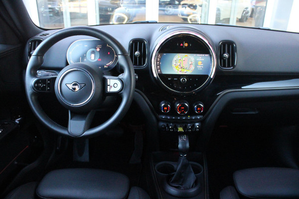 MINI Countryman 2.0 Cooper S E 220PK AUTOMAAT ALL4 CHILI | ELEKTRISCH BEDIENBARE VOORSTOELEN MET GEHEUGENFUNCTIE OP DE BESTUURDERSSTOEL | "UNION JACK" ACHTERLICHTEN | VOLLEDIG LEDEREN BEKLEDING | FULL LED KOPLAMPEN ADAPTIEF | 17" LICHTMETALEN VELGEN "BLACK" | STOEL/VOORRUIT VERWARMING | KEYLESS GO | NAVIGATIE | DRAADLOZE APPLE CARPLAY/ANDROID AUTO | CLIMATE CONTROL | ACHTERUITRIJ CAMERA | ADAPTIVE CRUISE CONTROL |
