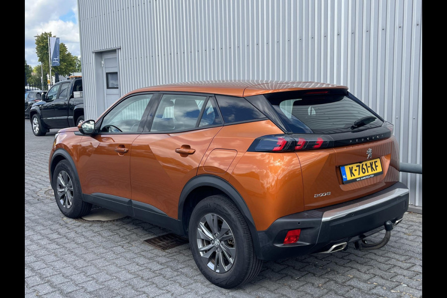 Peugeot 2008 1.2 PureTech Blue*NAVI*CAM*HAAK*ECC*CAMERA*CARPLAY