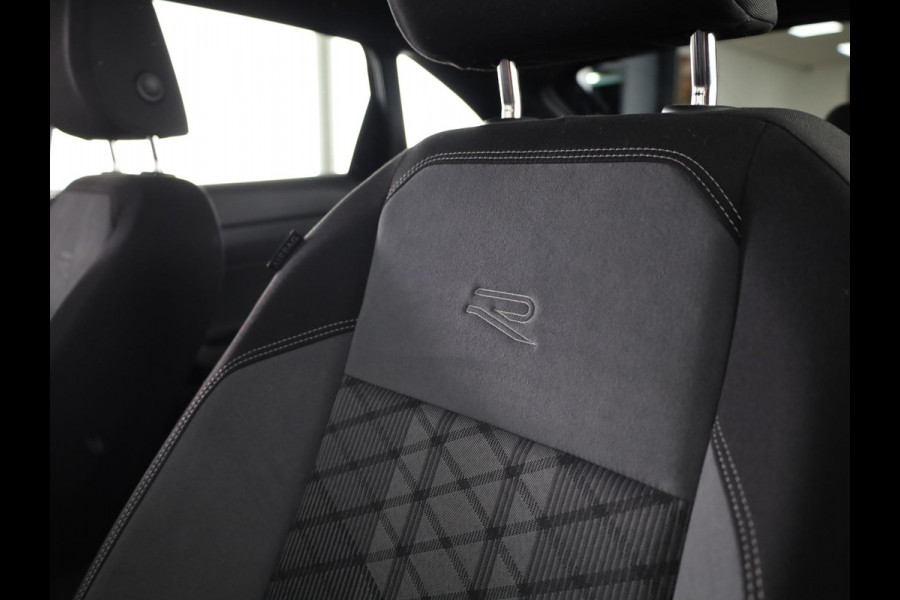 Volkswagen Taigo 1.0 TSI R-Line 115 pk Automaat (DSG) | Verlengde garantie | Navigatie via App | Parkeersensoren | Adaptieve cruise control | Black Style pakket | R-Line |