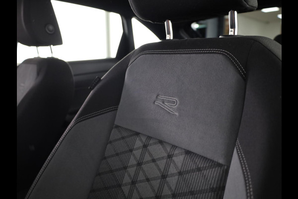 Volkswagen Taigo 1.0 TSI R-Line 115 pk Automaat (DSG) | Verlengde garantie | Navigatie via App | Parkeersensoren | Adaptieve cruise control | Black Style pakket | R-Line |