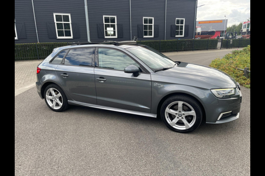 Audi A3 Sportback 1.4 e-tron Sport Panoramadak Led-Xenon Navi Matrixlampen